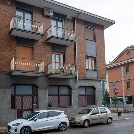Exclusive,vicino Metro Bengasi Torino *